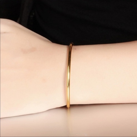 NWT Yellow Gold Plated Cuff Bracelet - Picture 5 of 8